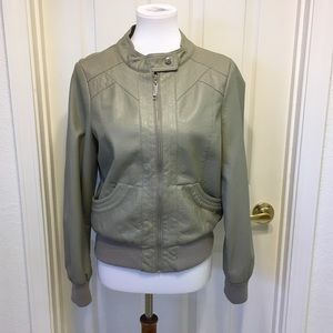 ☕️ Grey Faux Leather Jacket with removable Hood